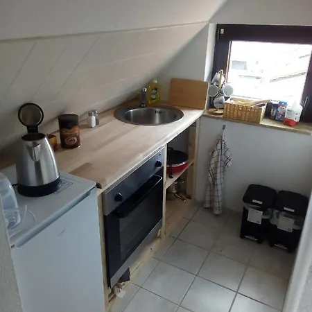 Διαμέρισμα Kleine Ferienwohnung Am Kahlaer Markt
